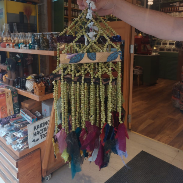 Üzerlik Kapı Süsü